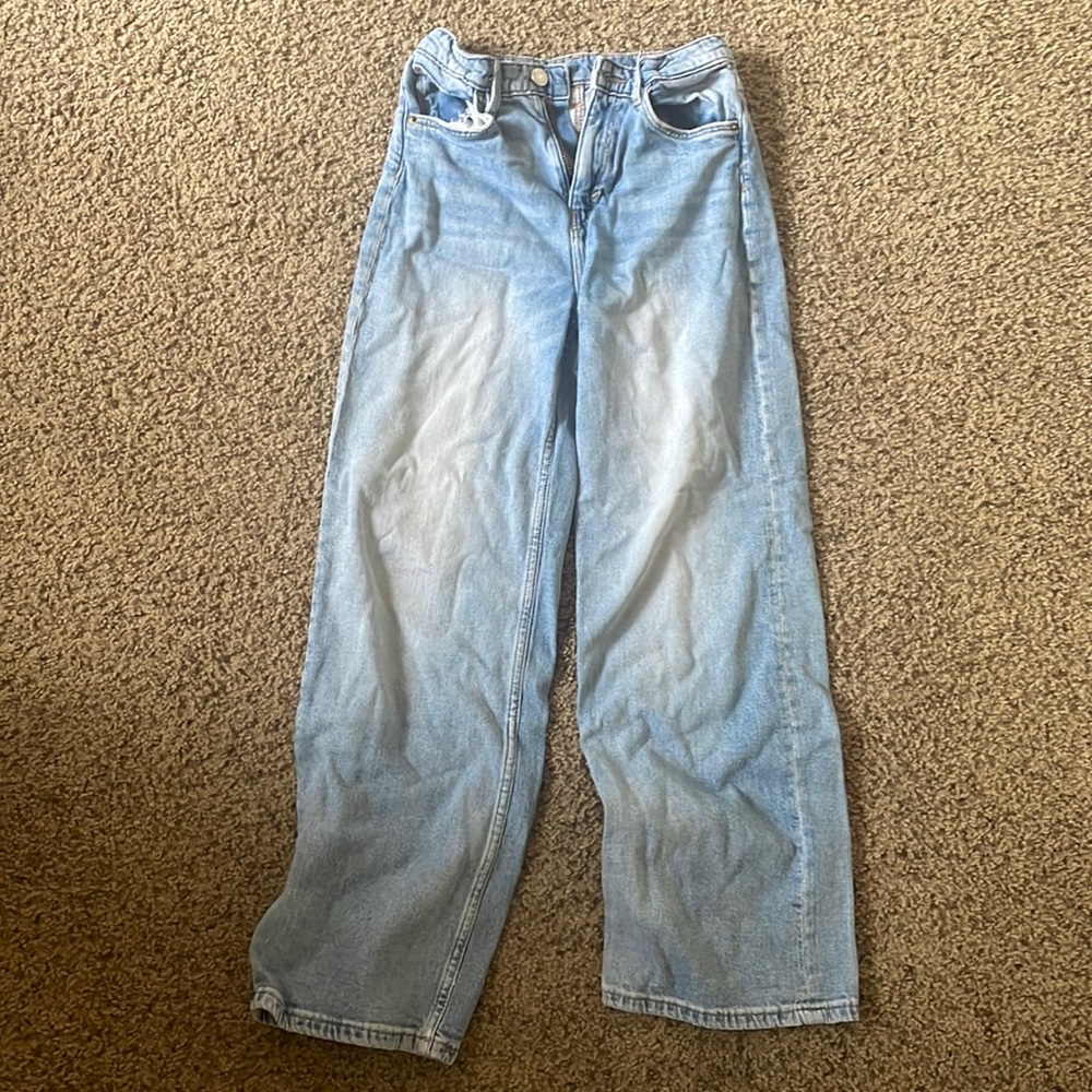 Wide leg cute jeans!